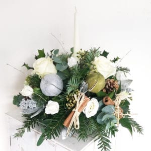 White and Silver Round Table Arrangement