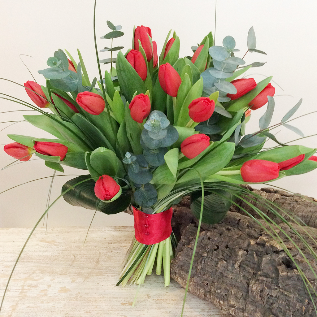 Red Tulip Bouquet