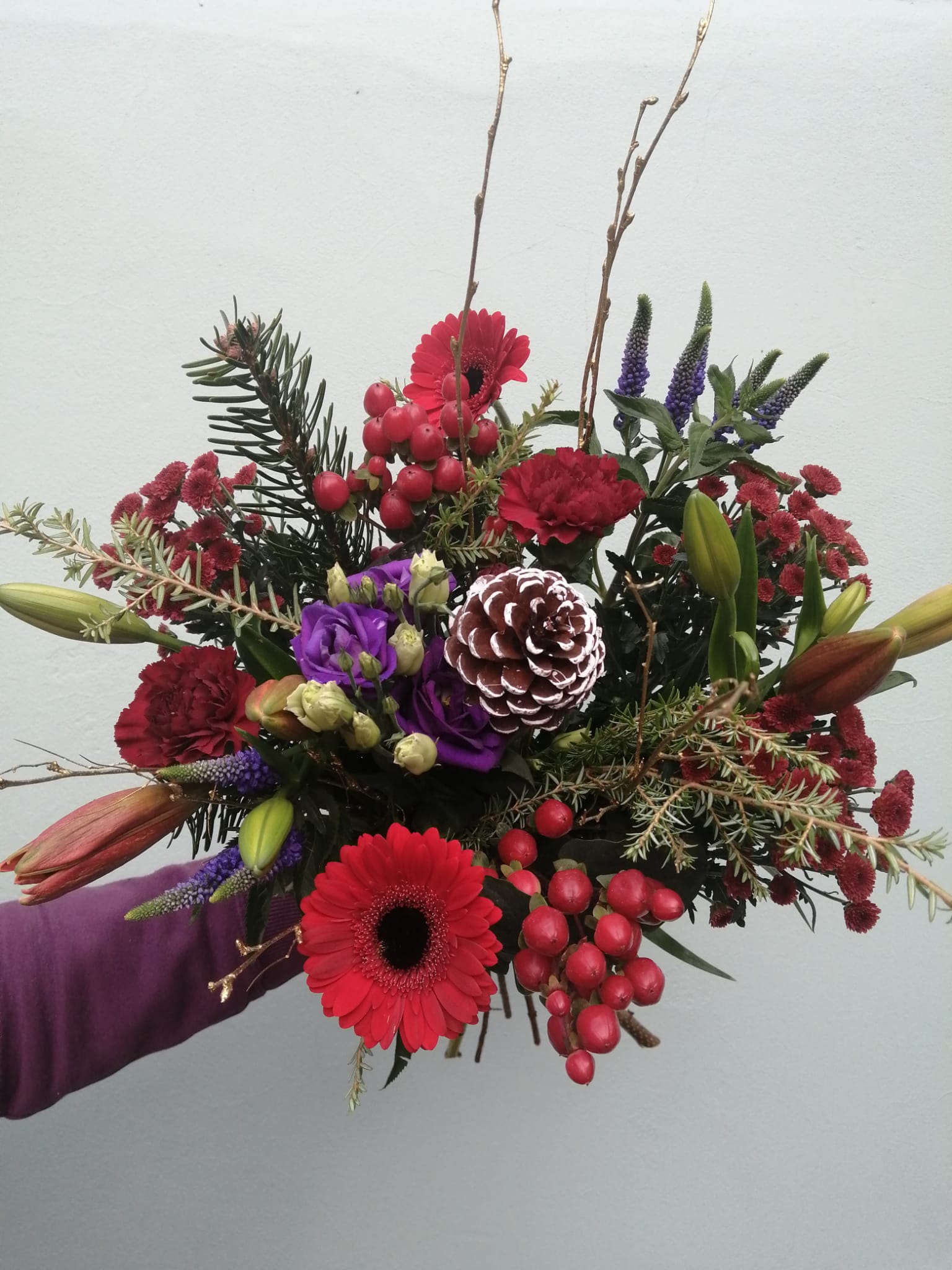 Holly Jolly - Image 3